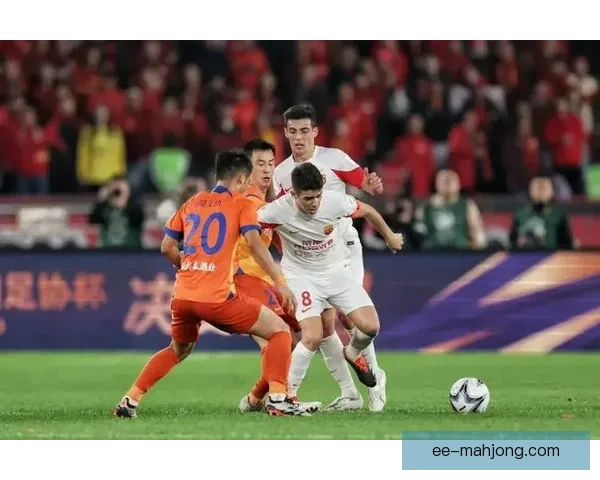 上海海港力克山东泰山夺足协杯冠军 实现2025年双冠荣誉梦想